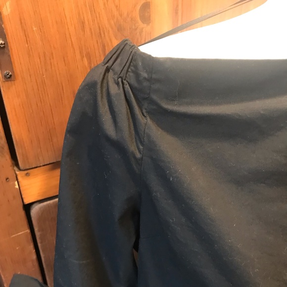 Cute Black Off Shoulder Babaton Top - Size Large - Picture 2 of 7